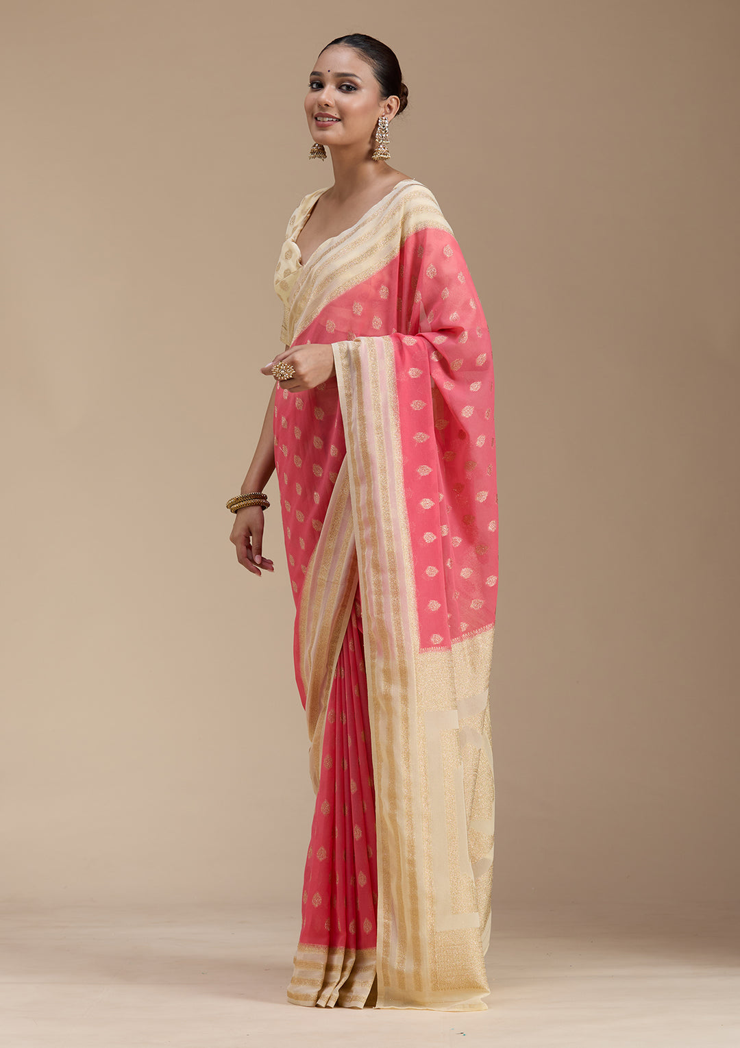 Peach Georgette Buti Gold Zariwork Saree With Matching Blouse Piece