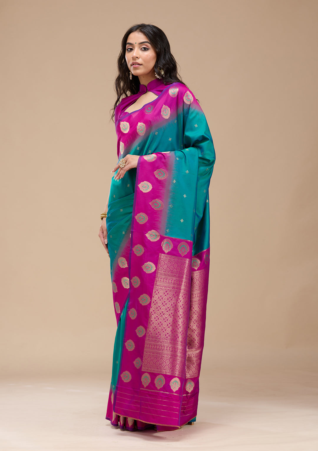Rama Green Silk Buti Gold Zariwork Saree With Matching Blouse Piece