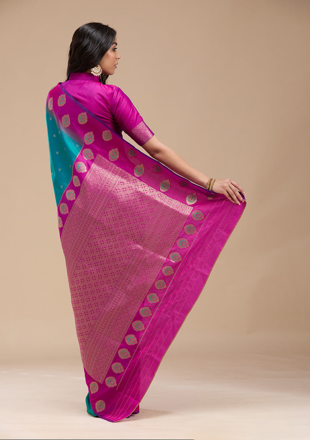 Rama Green Silk Buti Gold Zariwork Saree With Matching Blouse Piece