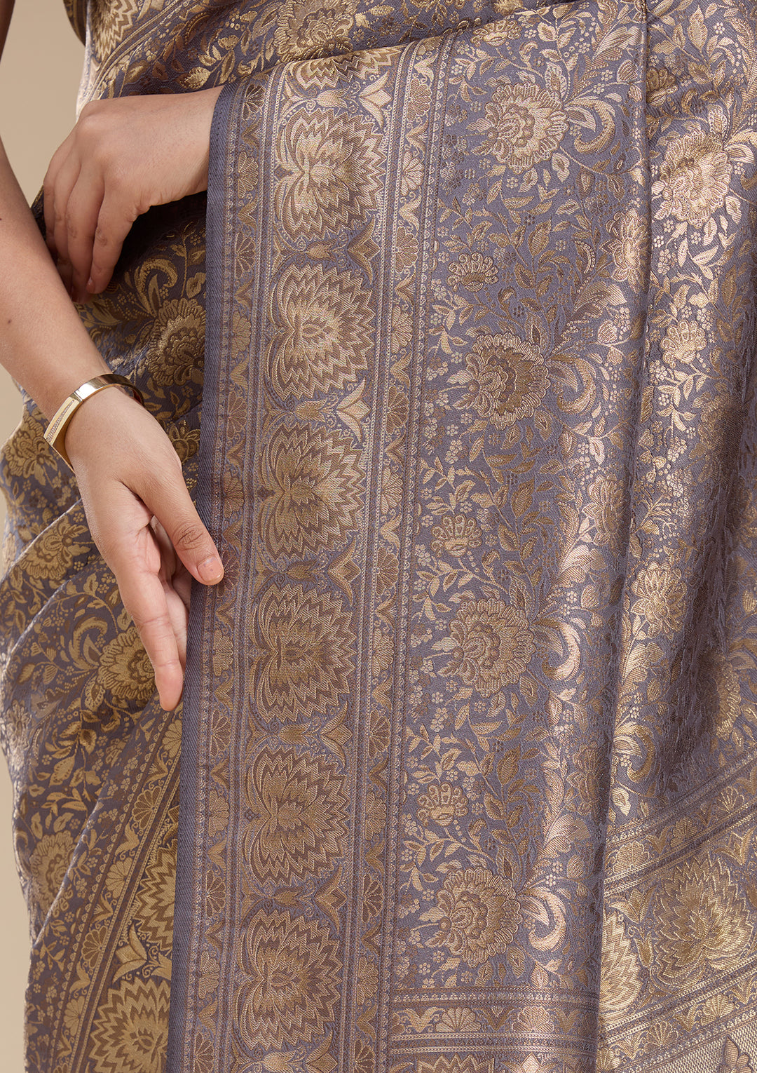 Lavender Silk Jaal Zariwork Saree With Matching Blouse Piece