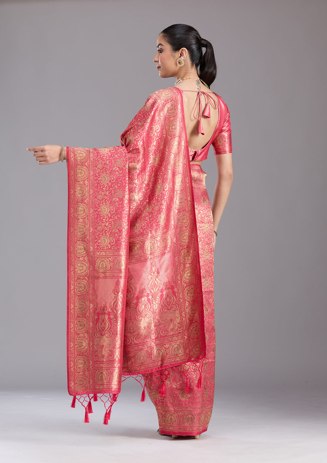 Pink Silk Jaal Zariwork Saree With Matching Blouse Piece