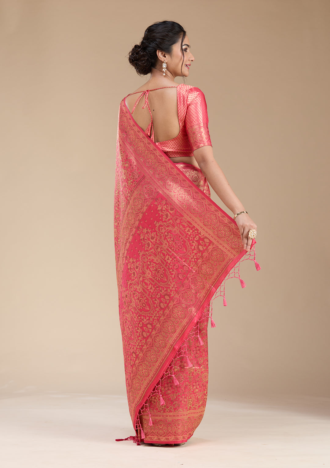 Red Silk Jaal Zariwork Saree With Matching Blouse Piece