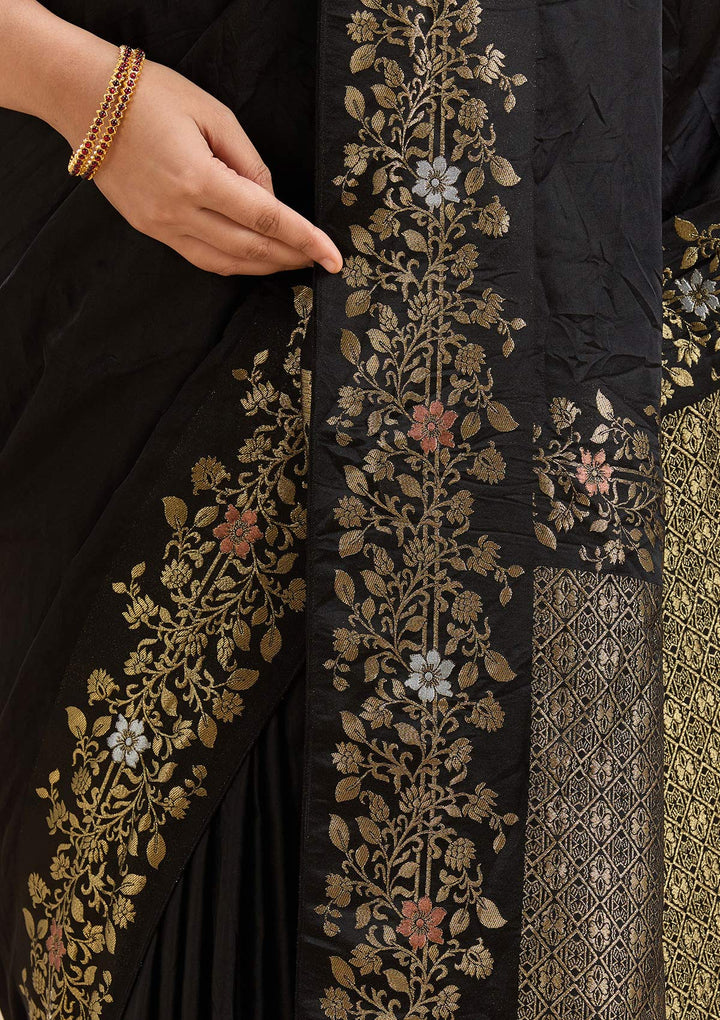 Black Silk Plain Saree With Matching Blouse Piece