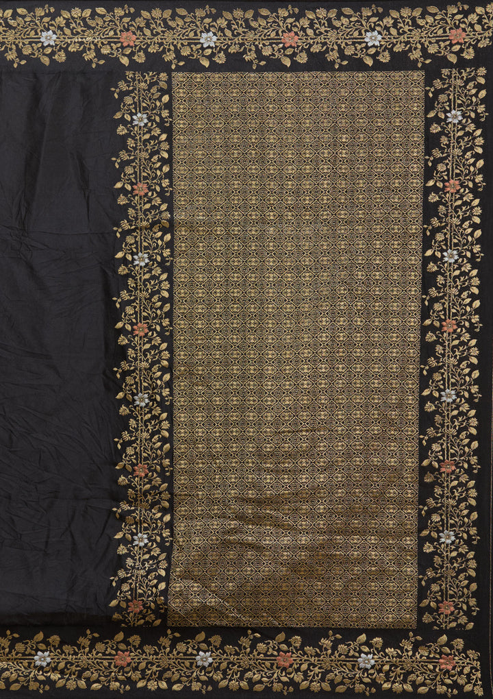 Black Silk Plain Saree With Matching Blouse Piece