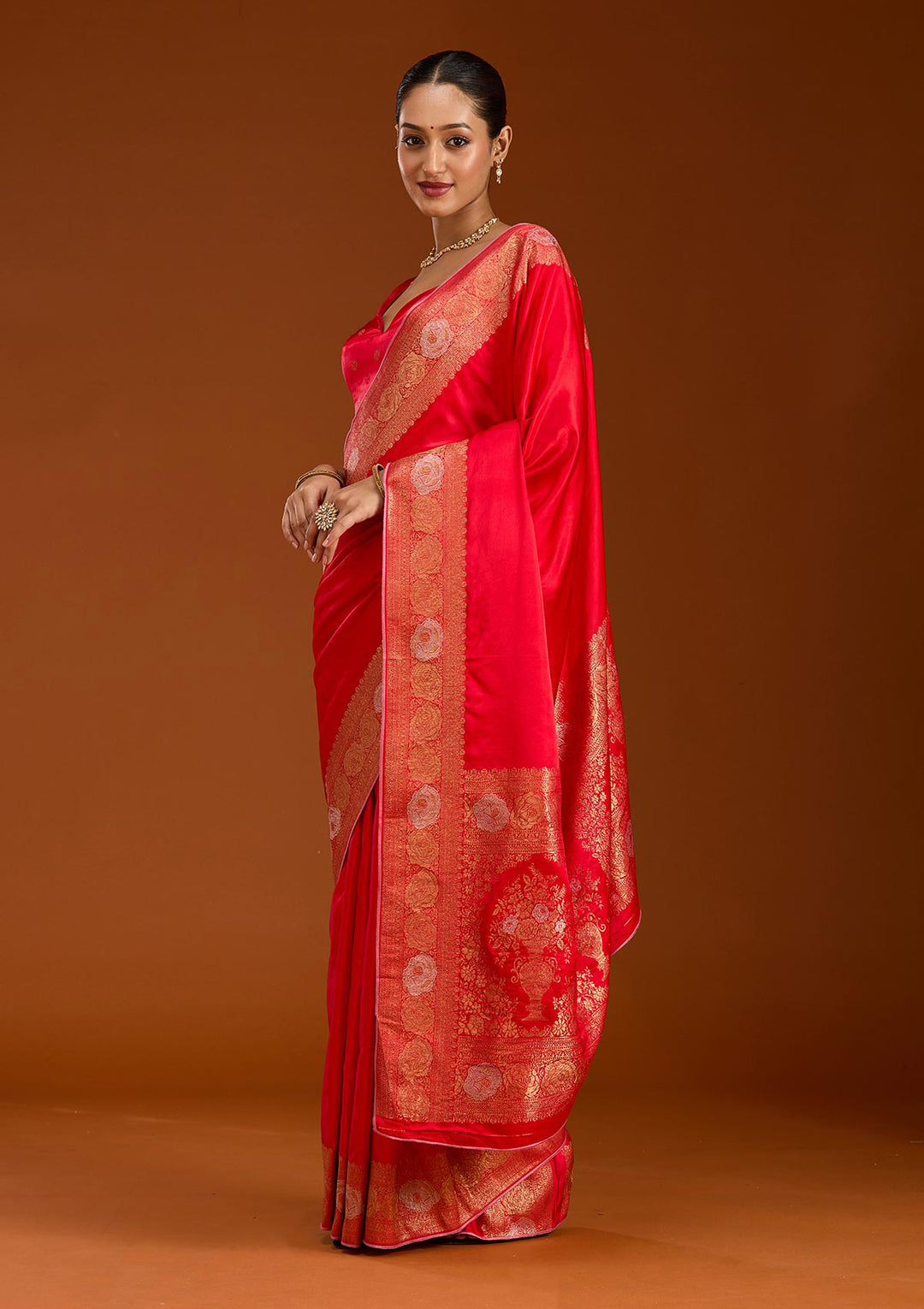 Red Silk Plain Zariwork Saree With Matching Blouse Piece