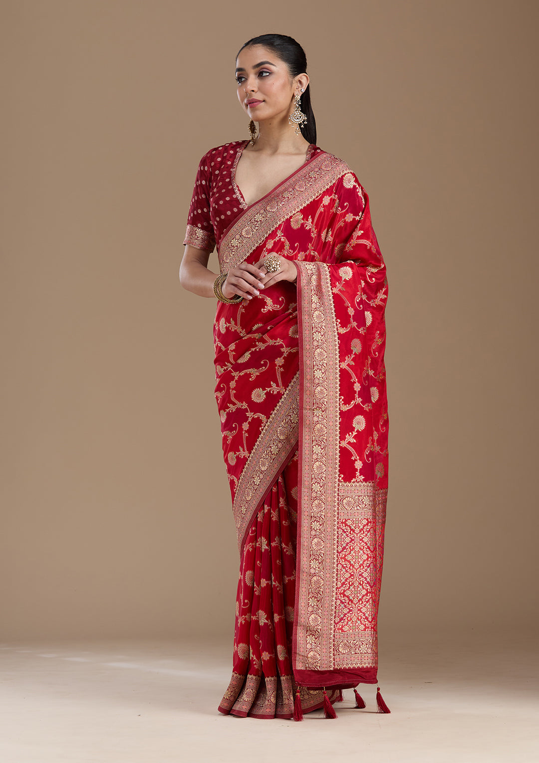 Red Silk Jaal Gold Zariwork Saree With Matching Blouse Piece
