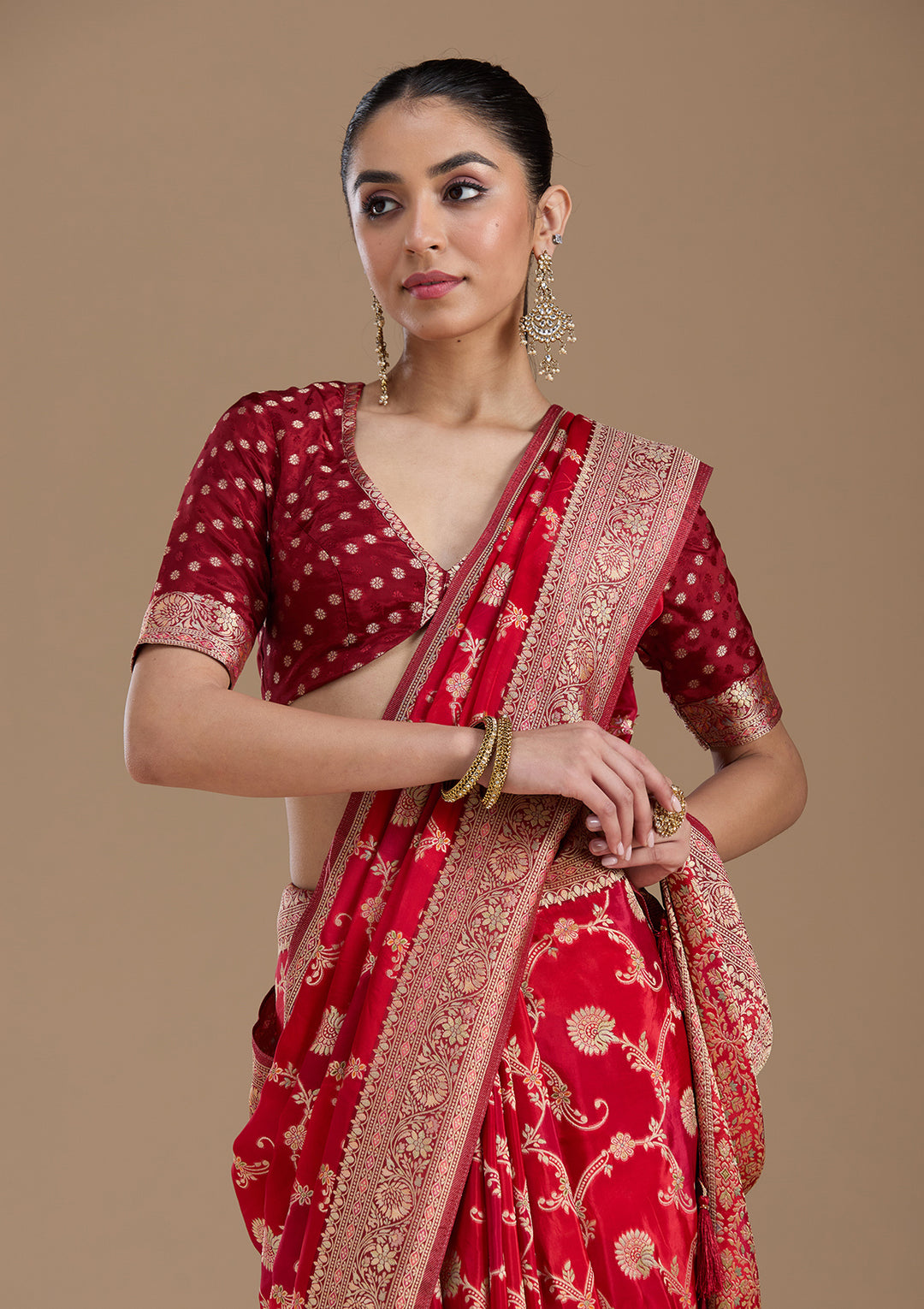 Red Silk Jaal Gold Zariwork Saree With Matching Blouse Piece