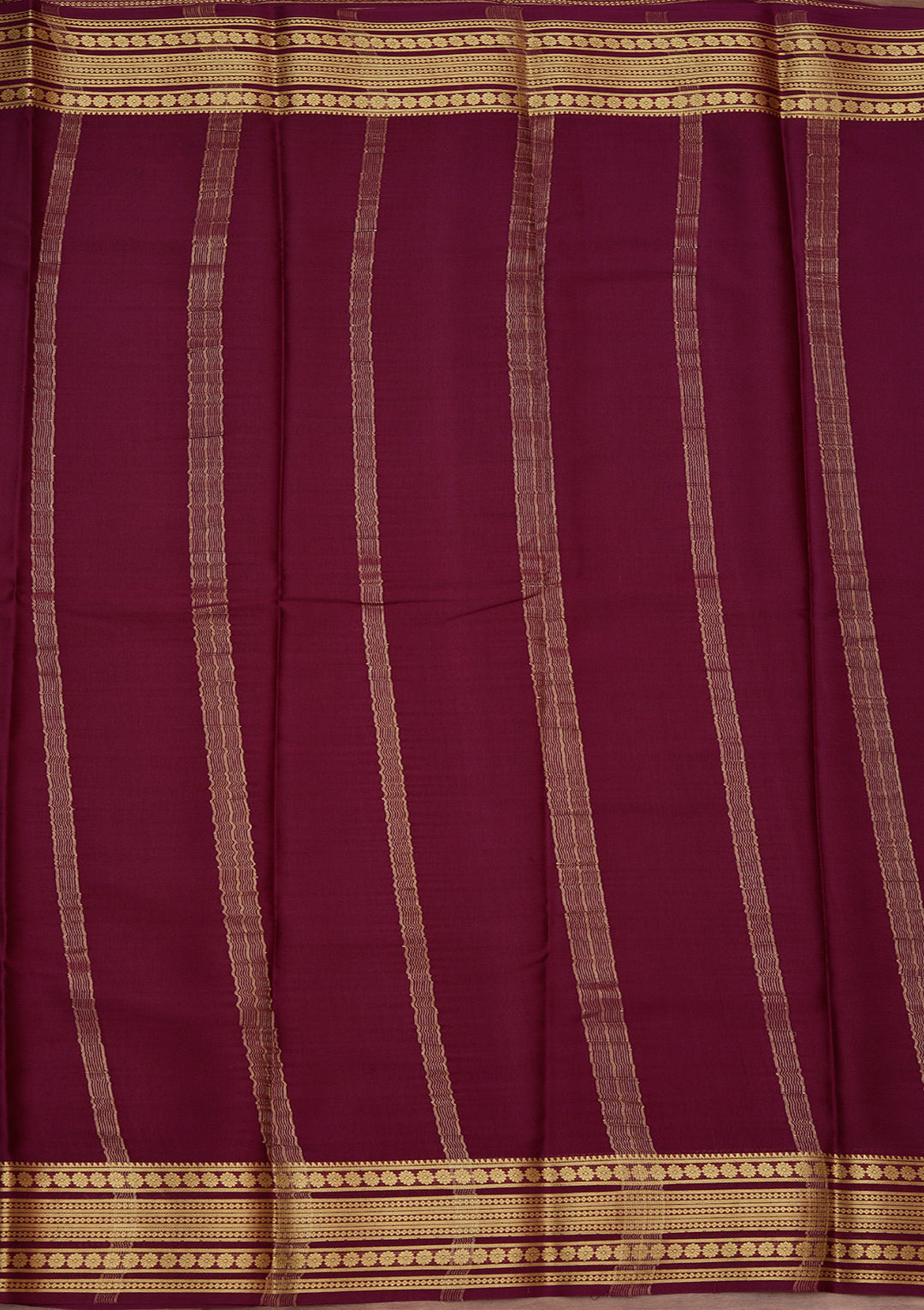 Onion Pink Crepe Plain Saree With Matching Blouse Piece
