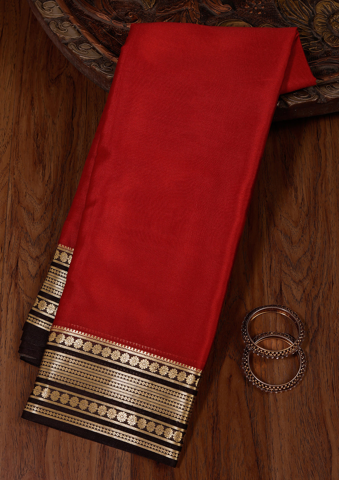 Red Crepe Plain Saree With Matching Blouse Piece