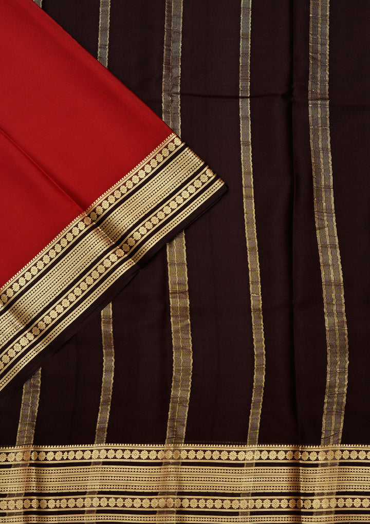 Red Crepe Plain Saree With Matching Blouse Piece
