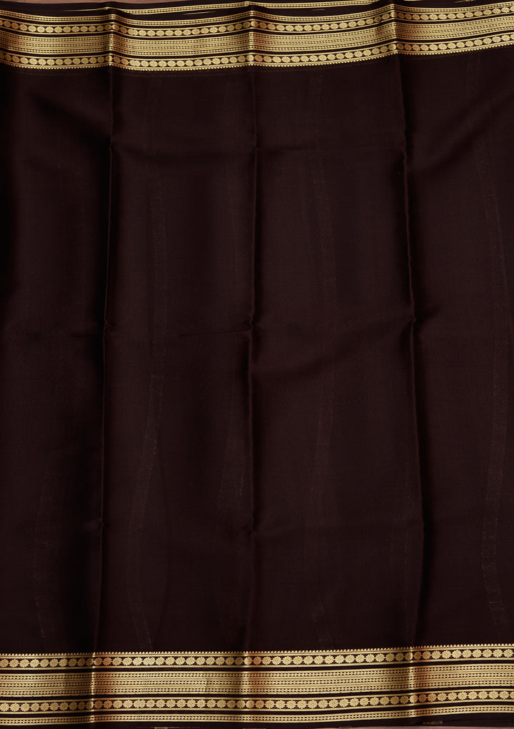 Red Crepe Plain Saree With Matching Blouse Piece