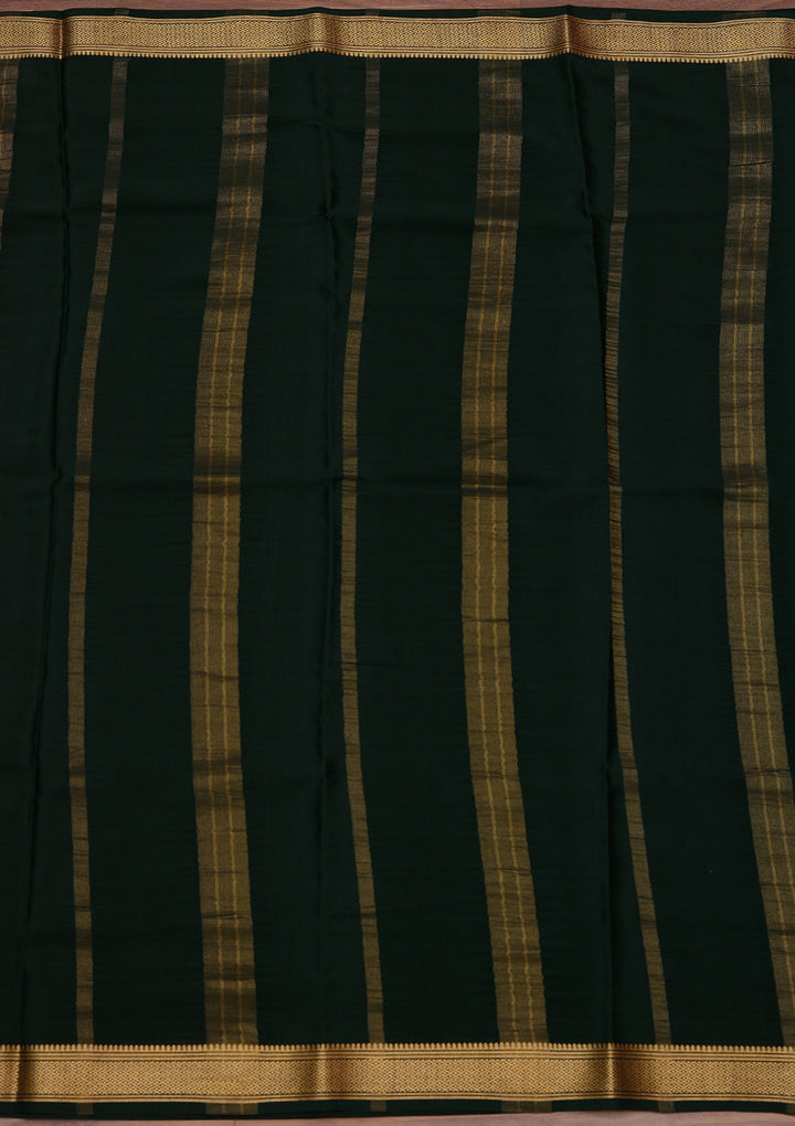 Pink Crepe Stripes Saree With Matching Blouse Piece