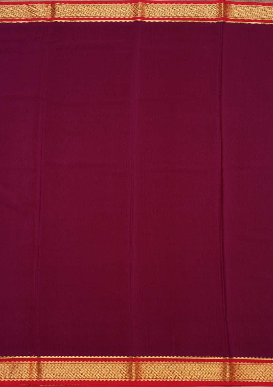 Purple Crepe Plain Saree With Matching Blouse Piece