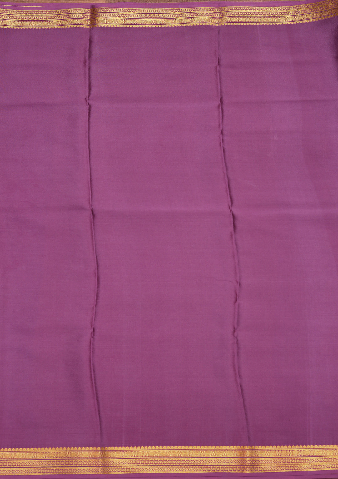 Purple Crepe Buti Saree With Matching Blouse Piece