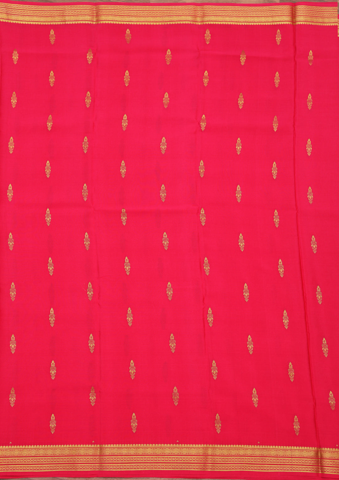 Rani Pink Crepe Buti Saree With Matching Blouse Piece