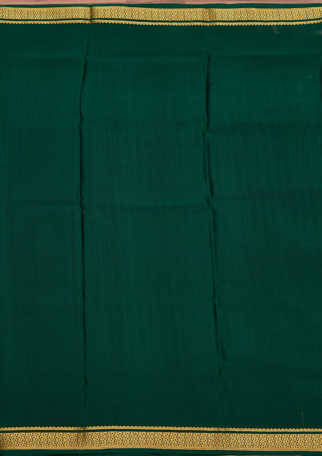 Rama Green Crepe Stripes Saree With Matching Blouse Piece