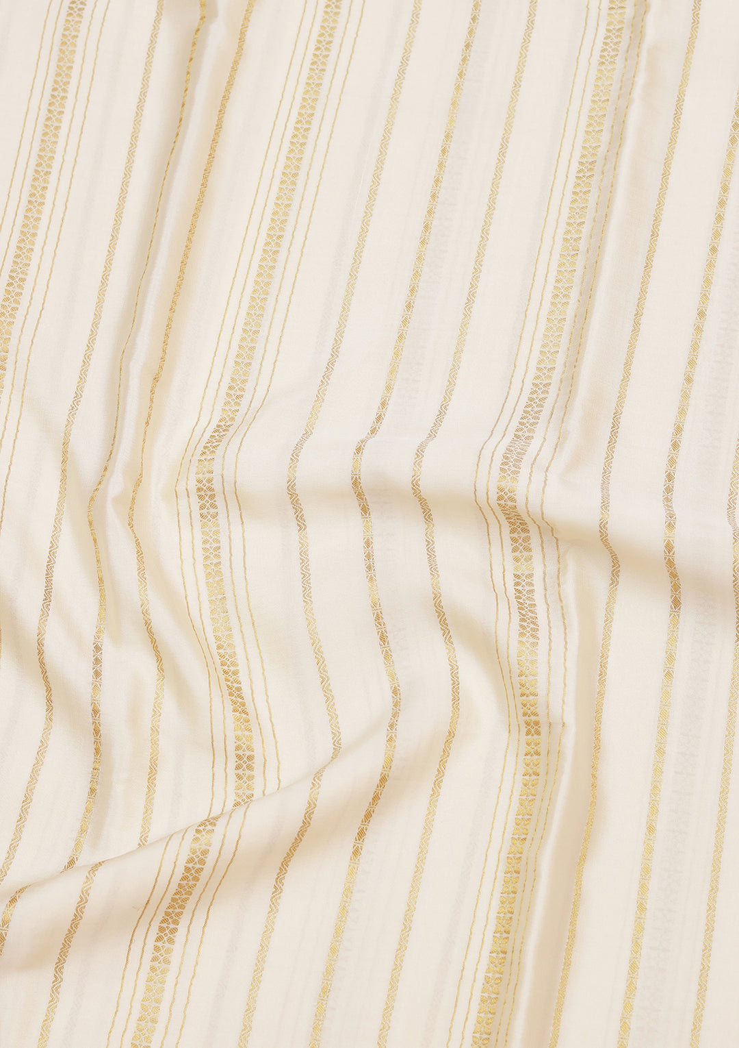 Off White Crepe Stripes Saree With Matching Blouse Piece