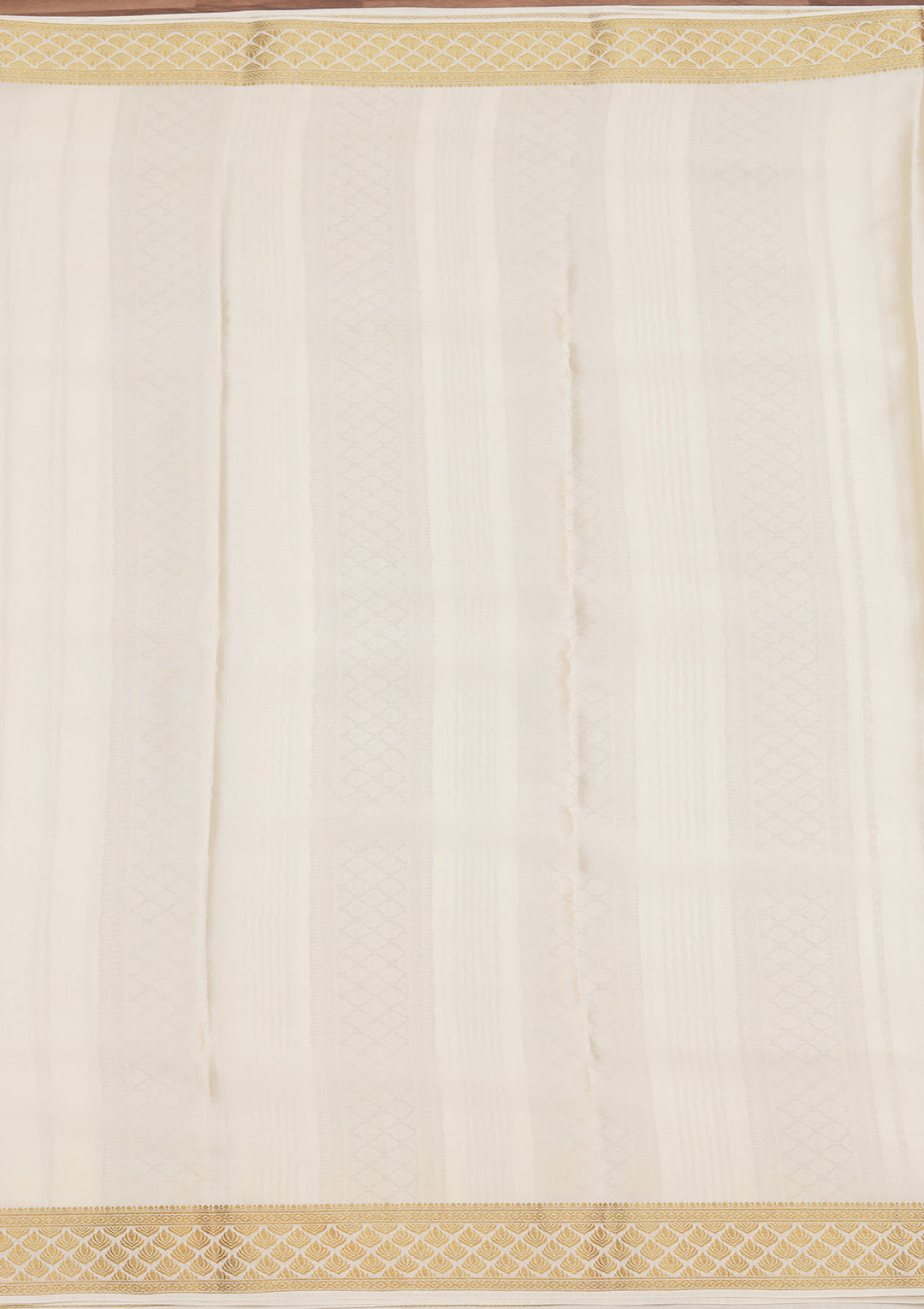 Off White Crepe Stripes Saree With Matching Blouse Piece