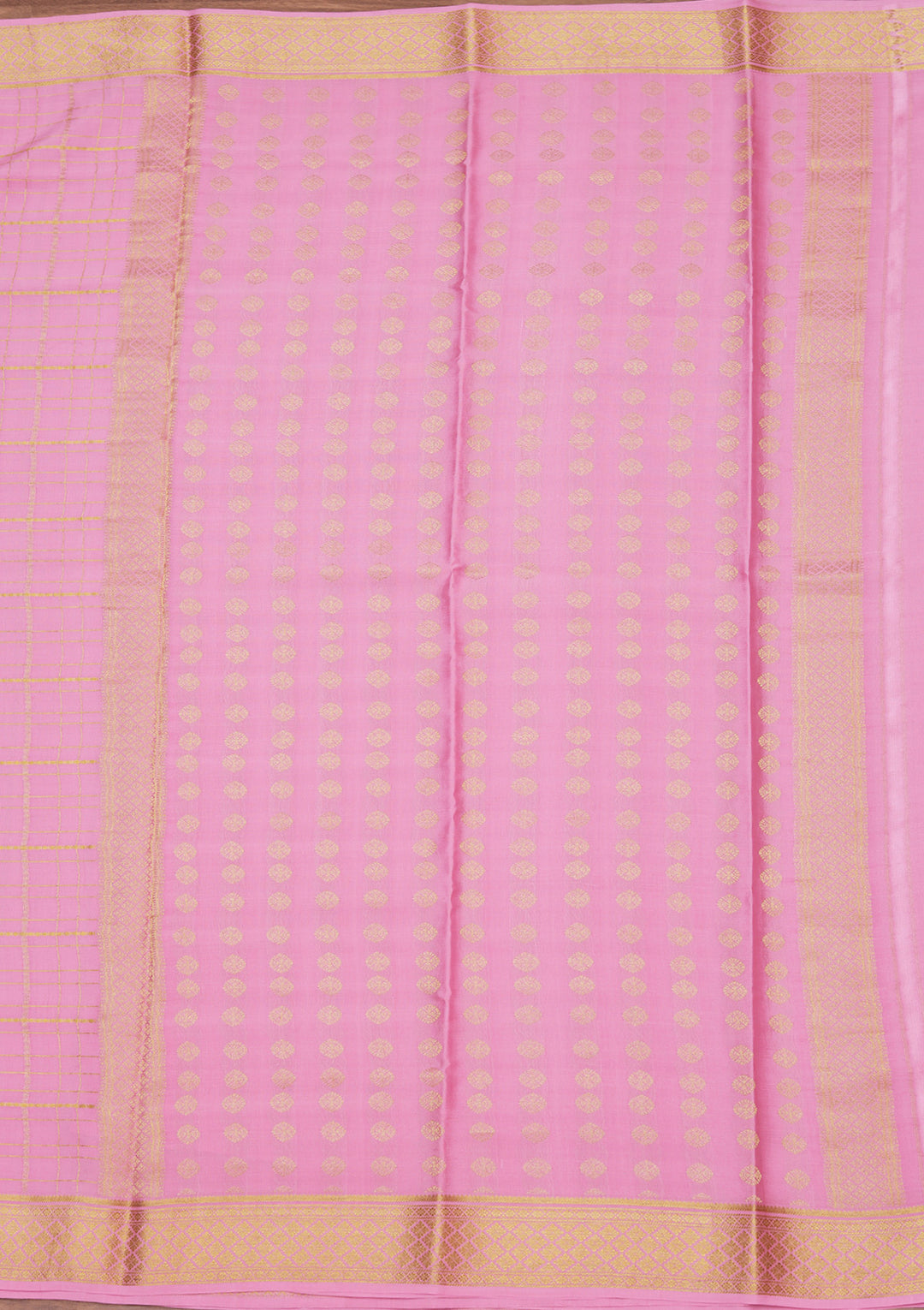 Pink Crepe Checks Saree With Matching Blouse Piece