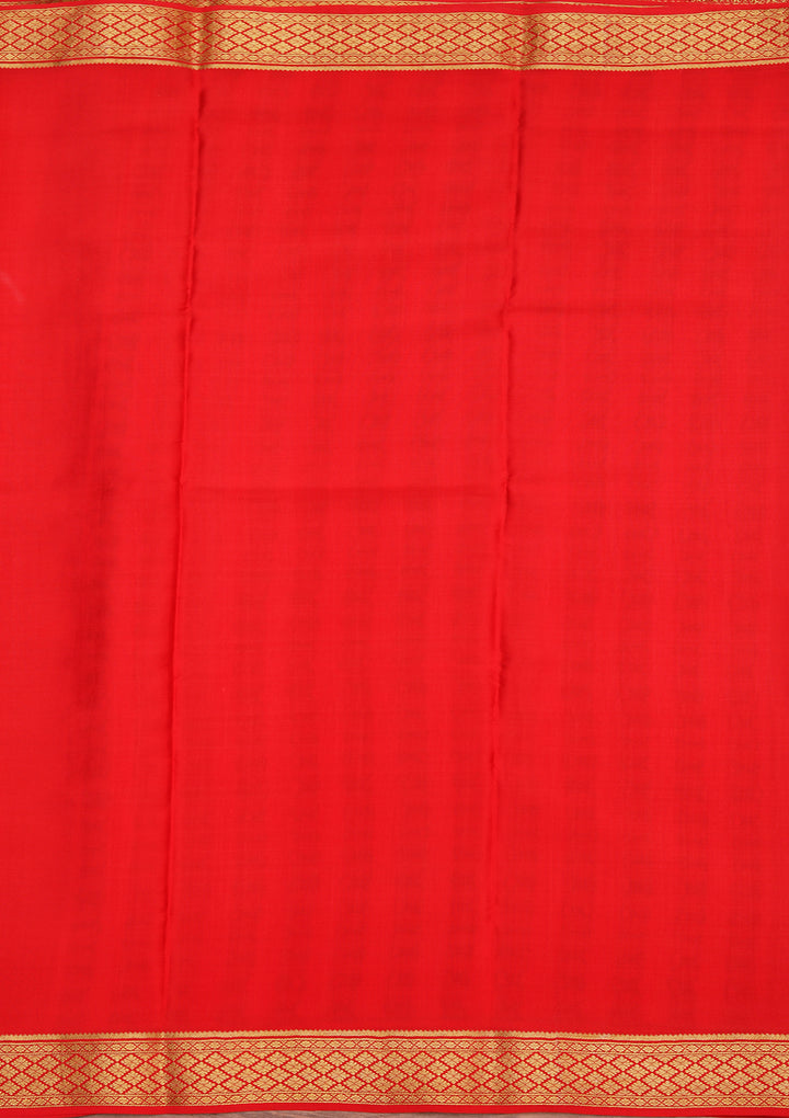 Red Crepe Checks Saree With Matching Blouse Piece