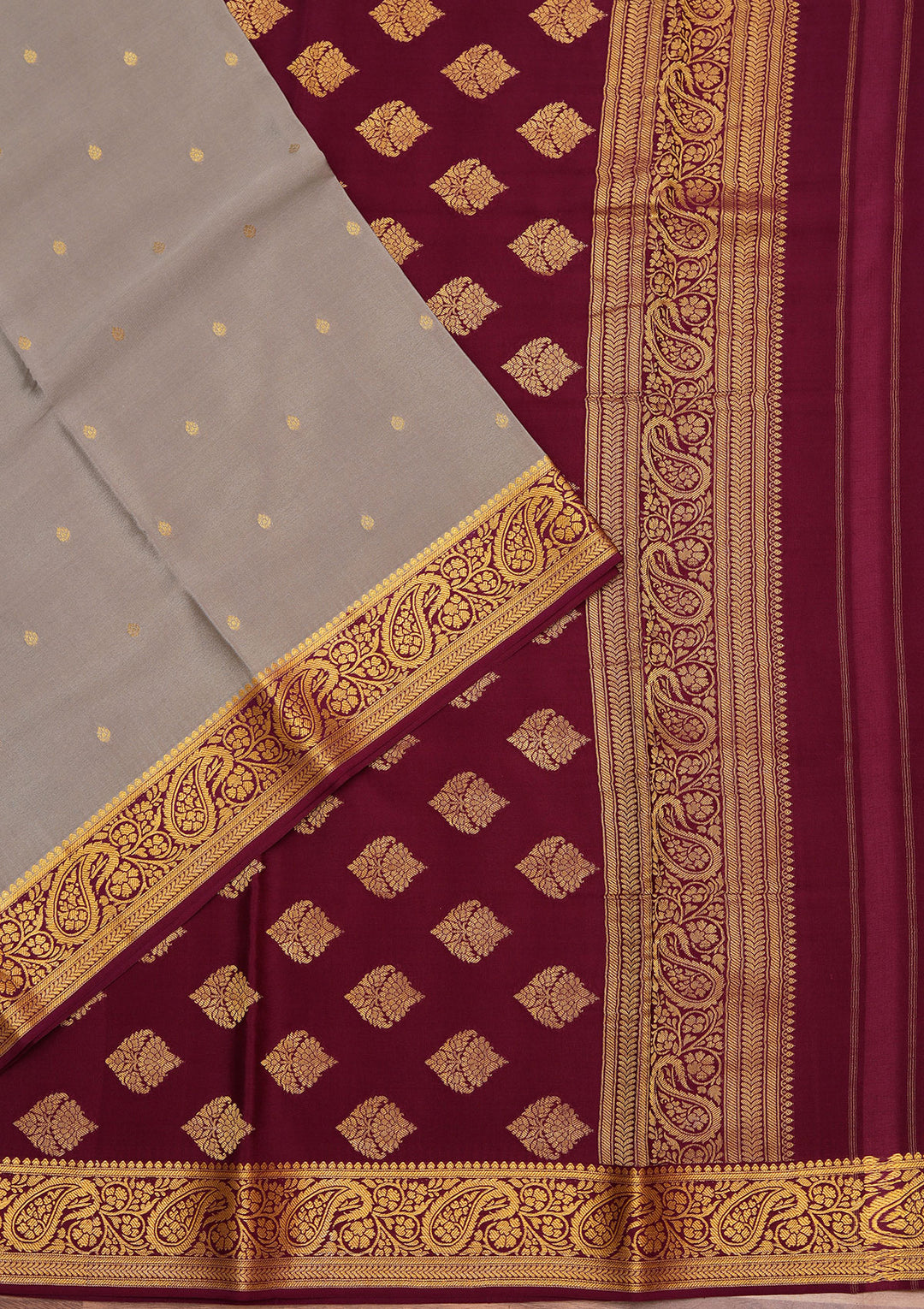 Light Grey Crepe Buti Saree With Matching Blouse Piece