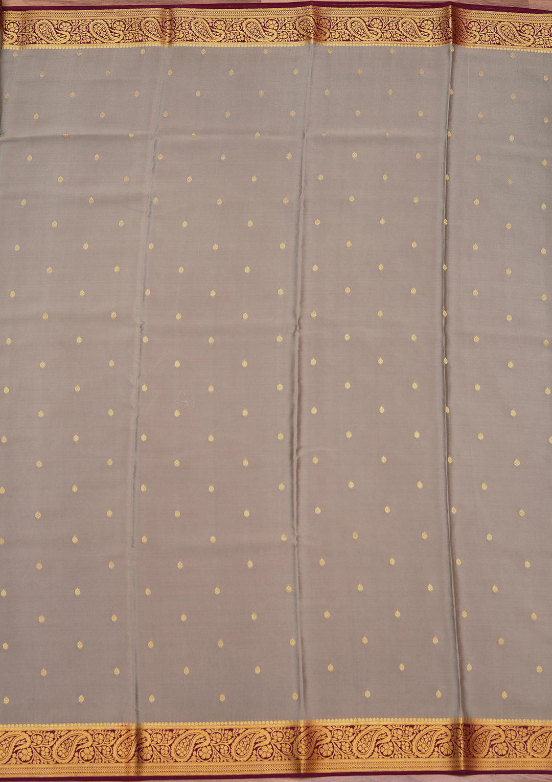 Light Grey Crepe Buti Saree With Matching Blouse Piece