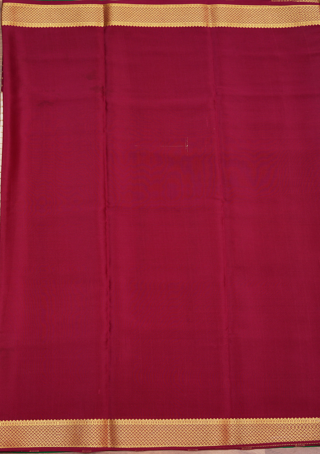 Off White Crepe Stripes Saree With Matching Blouse Piece