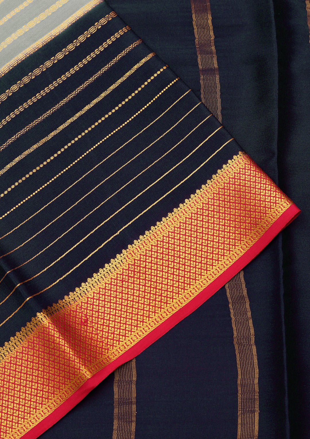 Sea Green Crepe Stripes Saree With Matching Blouse Piece