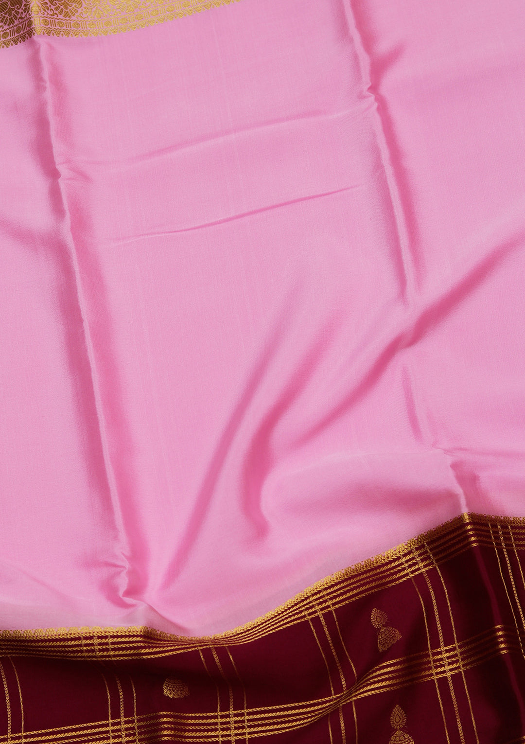 Pink Crepe Checks Saree With Matching Blouse Piece