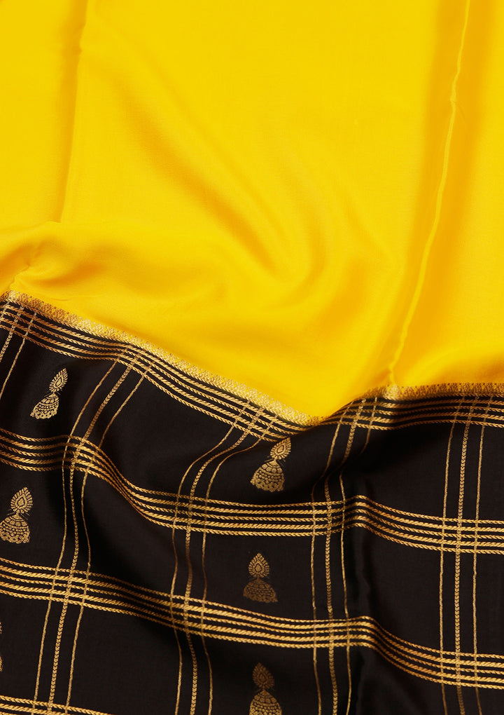 Yellow Crepe Checks Saree With Matching Blouse Piece