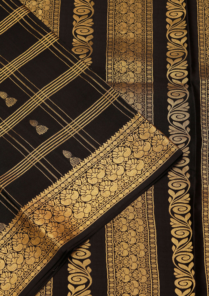 Yellow Crepe Checks Saree With Matching Blouse Piece
