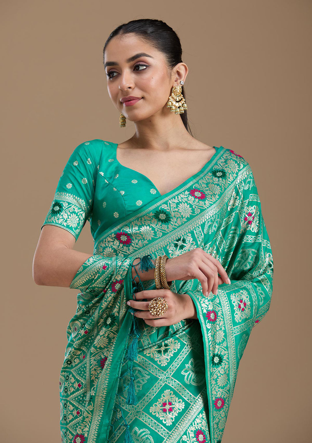 Rama Green Silk Jaal Saree With Matching Blouse Piece