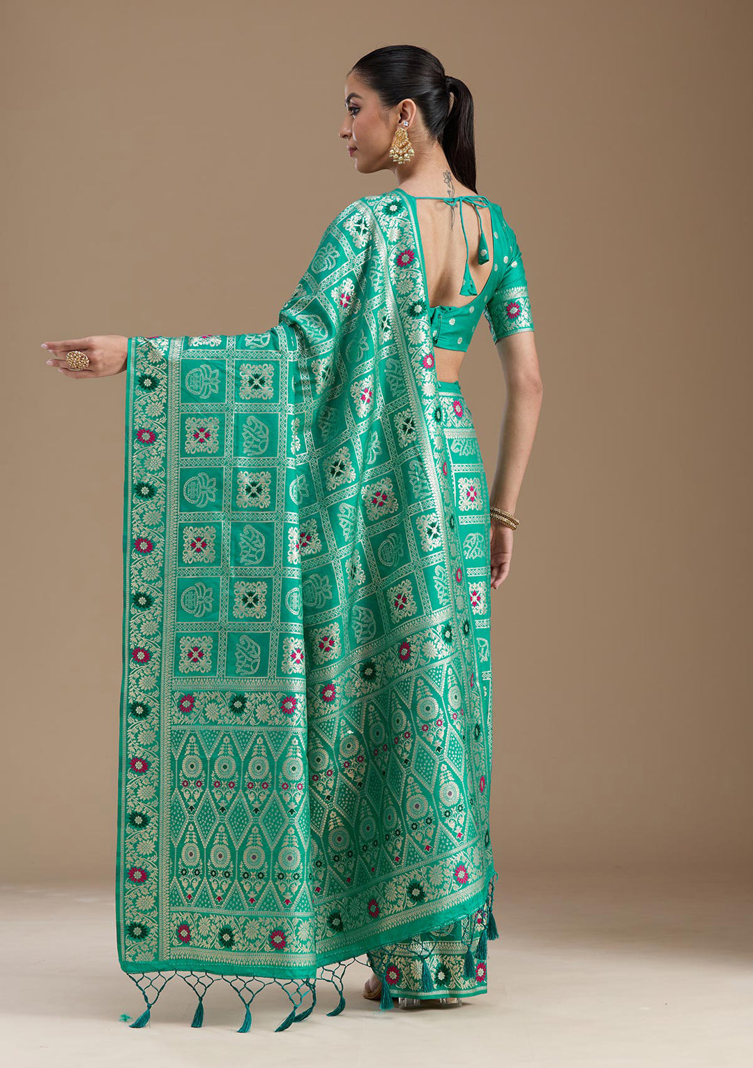 Rama Green Silk Jaal Saree With Matching Blouse Piece