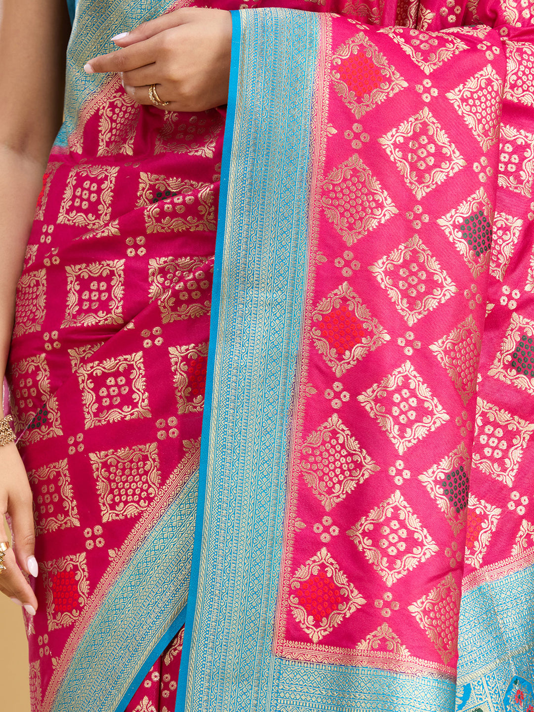 Magenta Pink Silk Jaal Zariwork Saree With Matching Blouse Piece