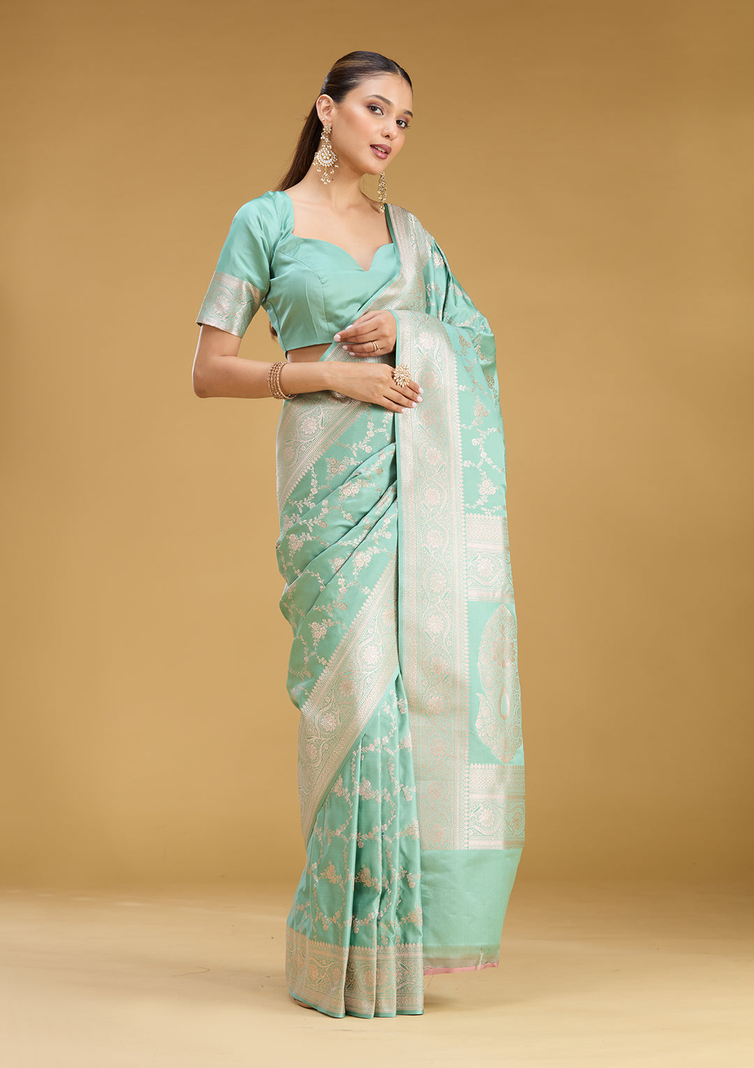 Sea Green Silk Jaal Gold Zariwork Saree With Matching Blouse Piece