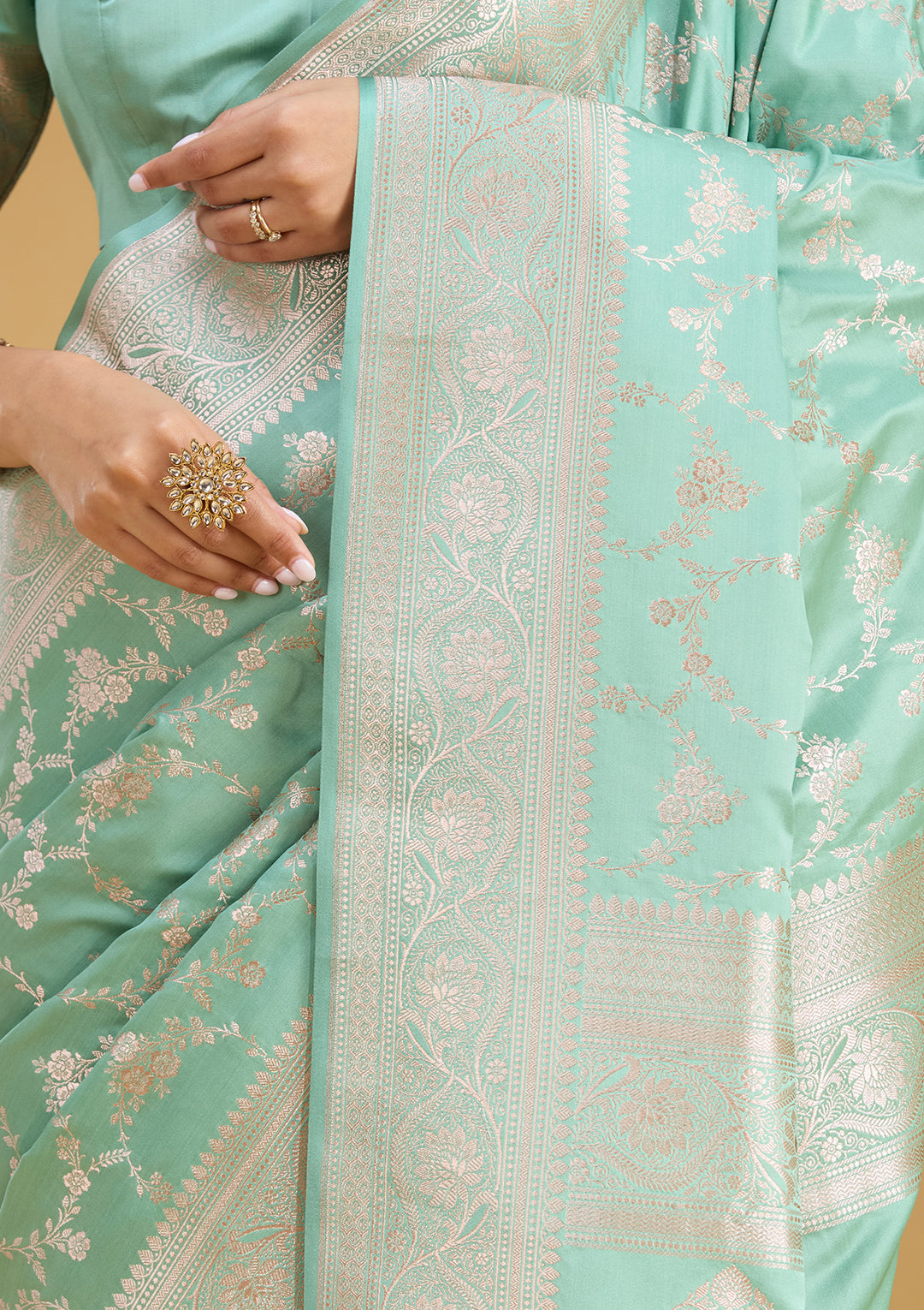 Sea Green Silk Jaal Gold Zariwork Saree With Matching Blouse Piece