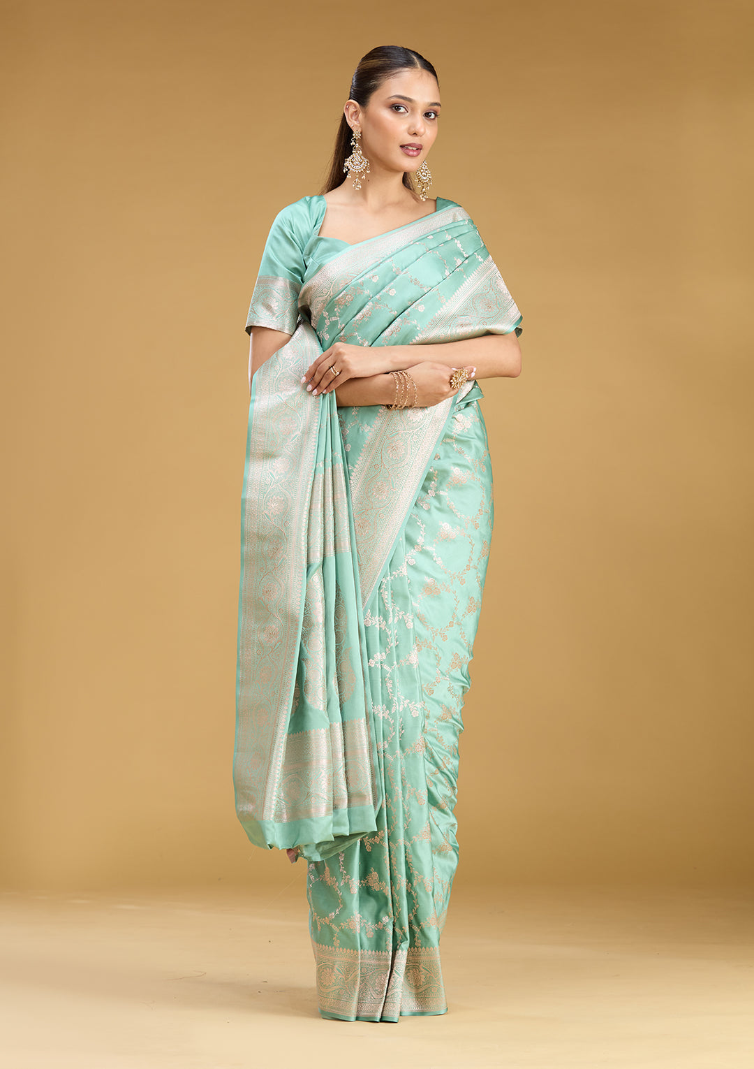 Sea Green Silk Jaal Gold Zariwork Saree With Matching Blouse Piece
