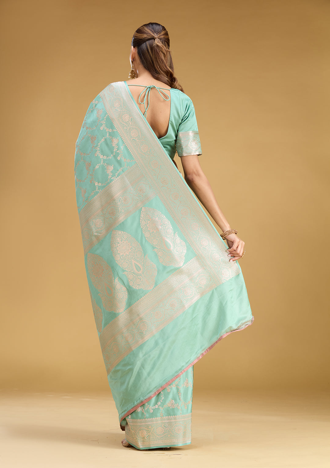 Sea Green Silk Jaal Gold Zariwork Saree With Matching Blouse Piece