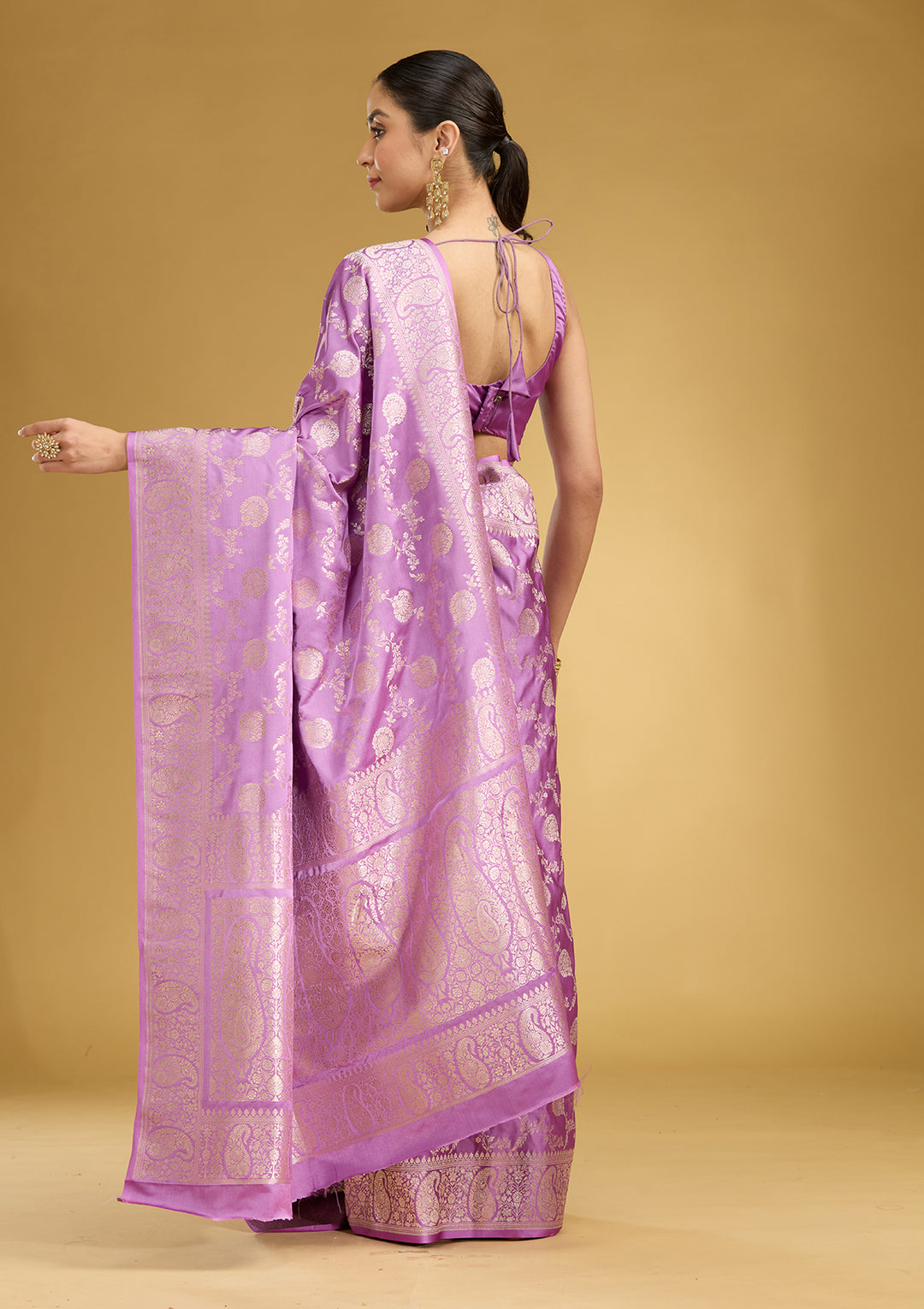 Lavender Silk Jaal Zariwork Saree With Matching Blouse Piece