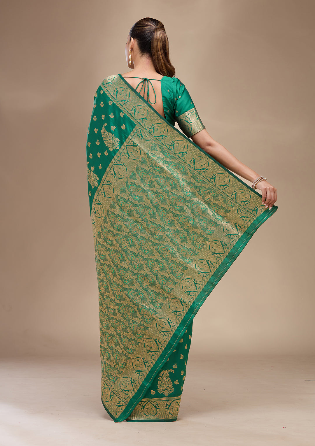 Green Silk Buti Gold Zariwork Saree With Matching Blouse Piece