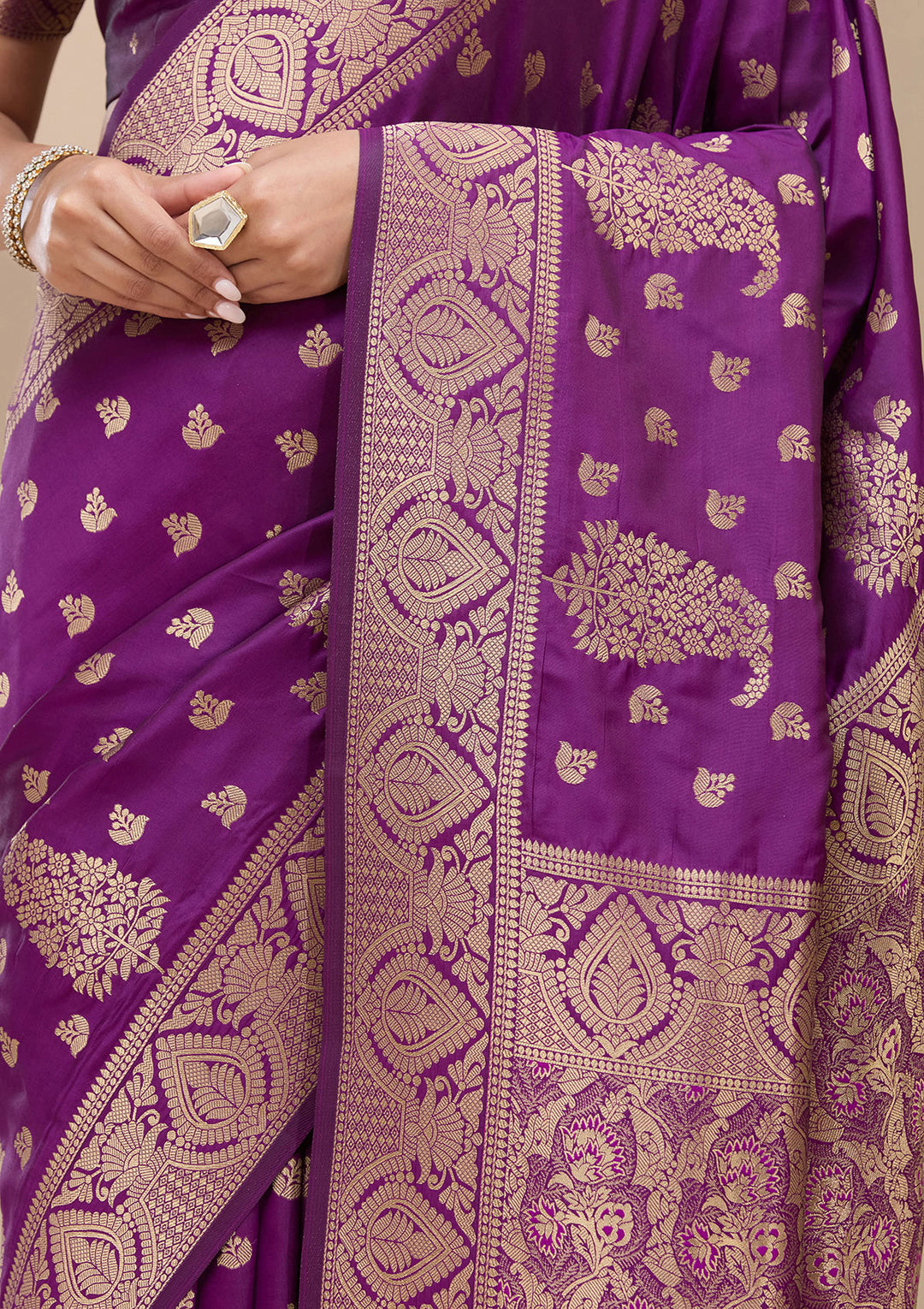 Violet Silk Buti Gold Zariwork Saree With Matching Blouse Piece