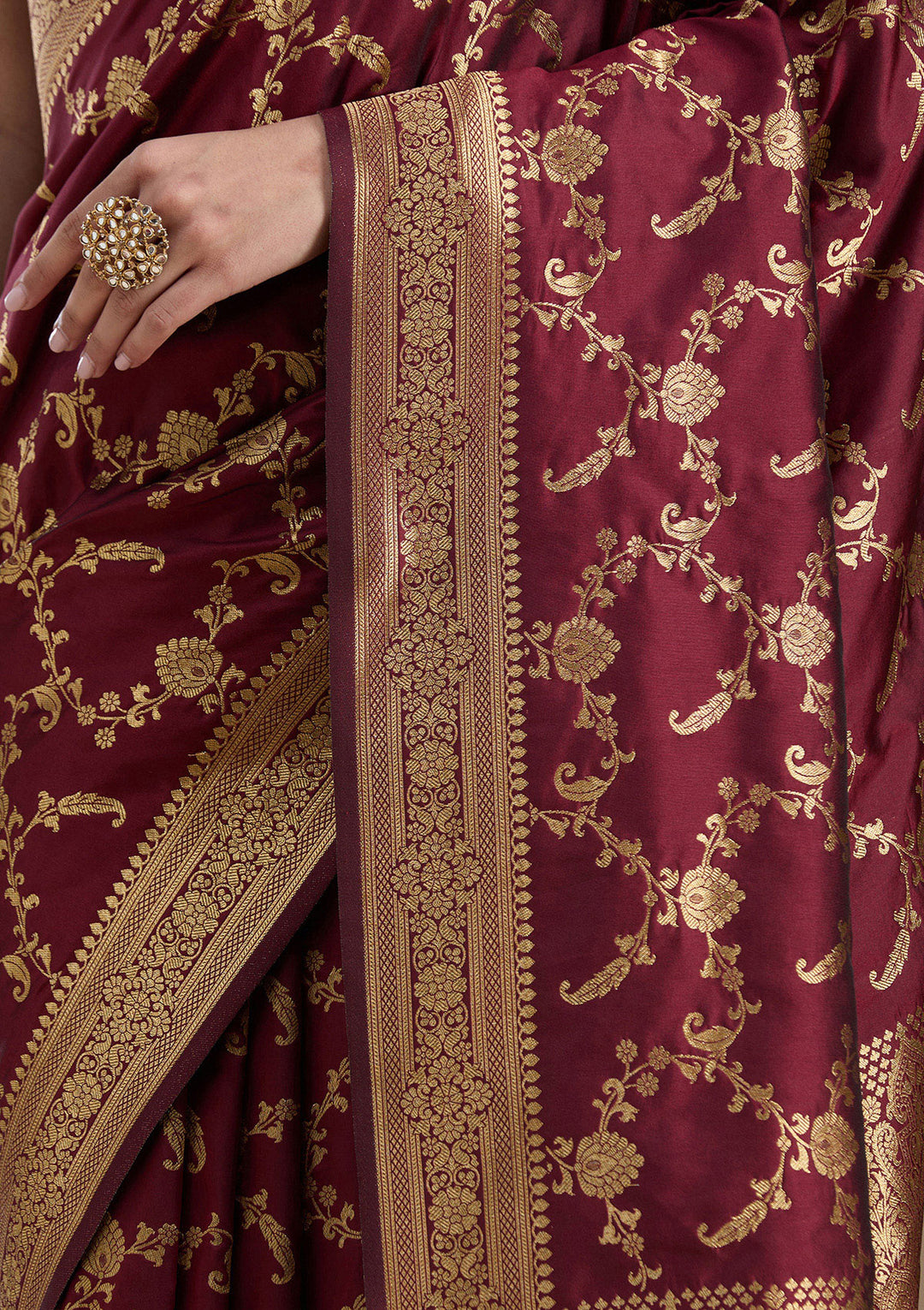 Maroon Silk Jaal Gold Zariwork Saree With Matching Blouse Piece