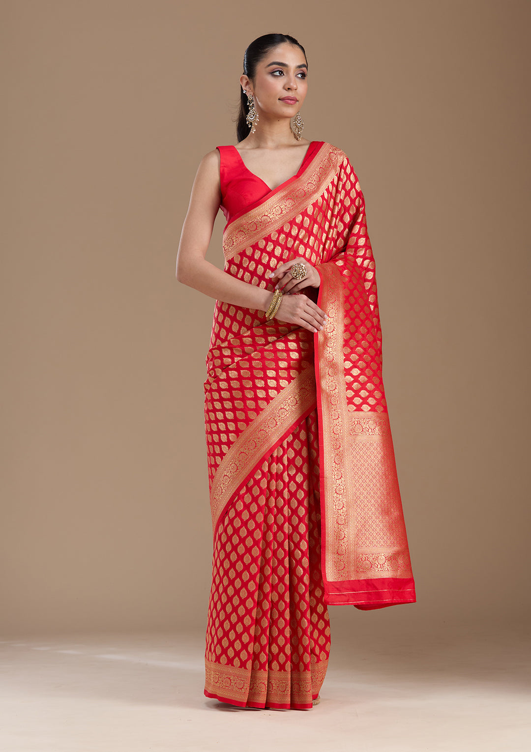 Red Silk Jaal Zariwork Saree With Matching Blouse Piece
