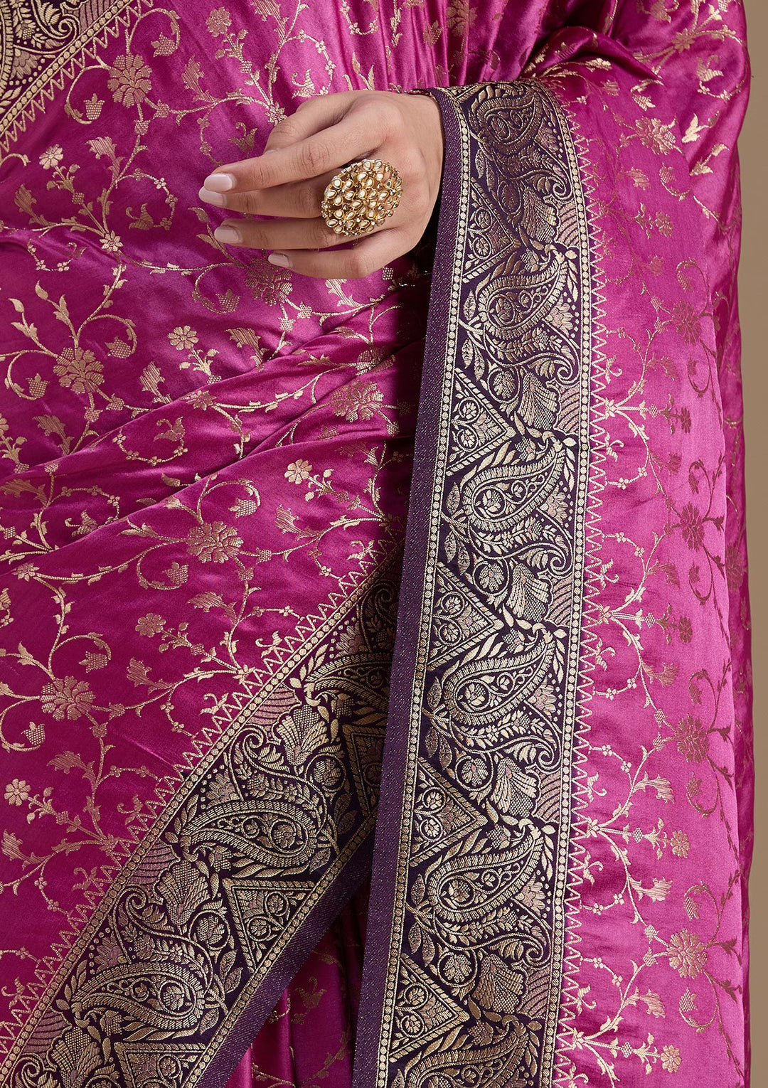 Lavender Silk Jaal Gold Zariwork Saree With Matching Blouse Piece