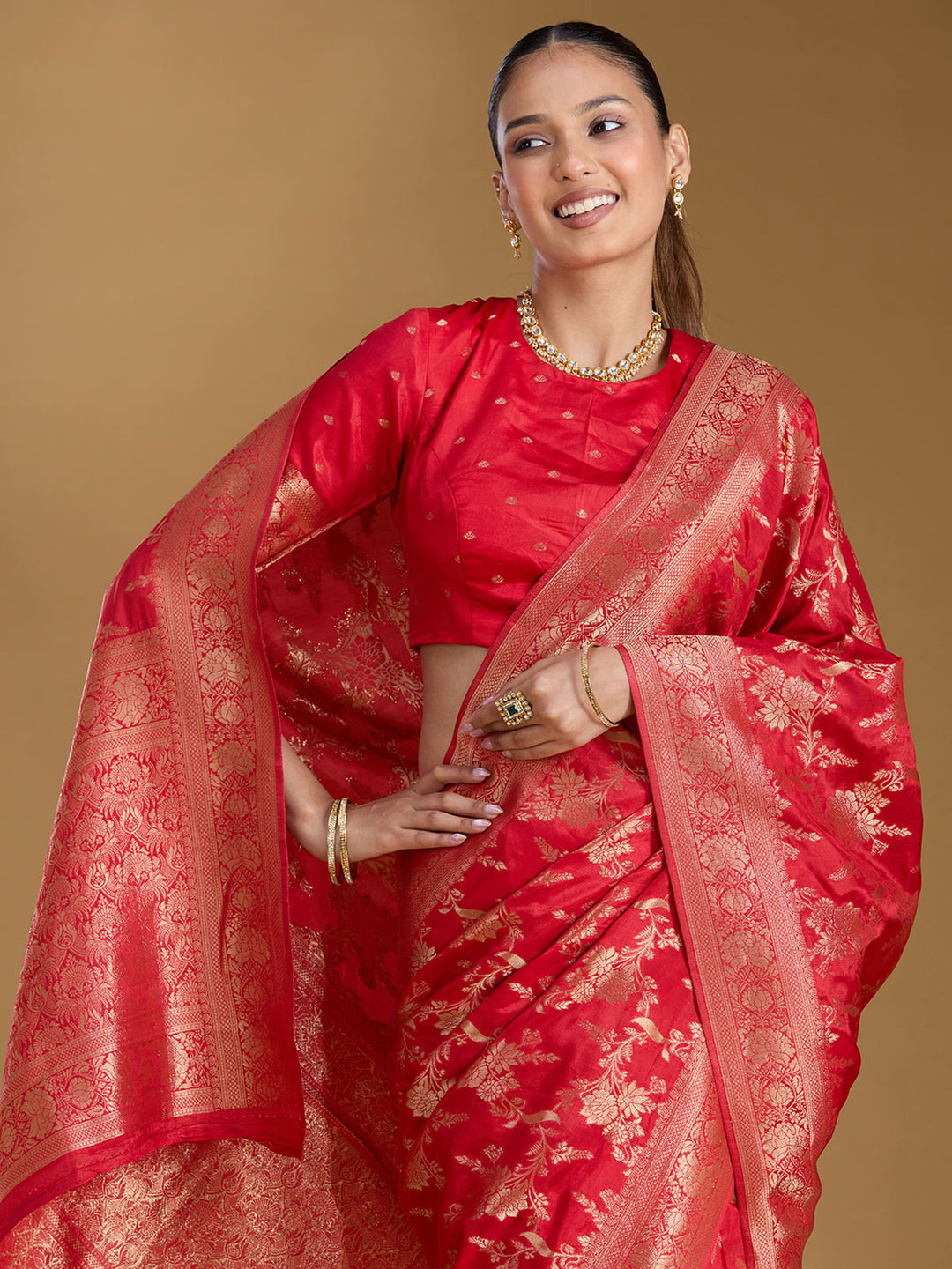 Red Silk Jaal Gold Zariwork Saree With Matching Blouse Piece
