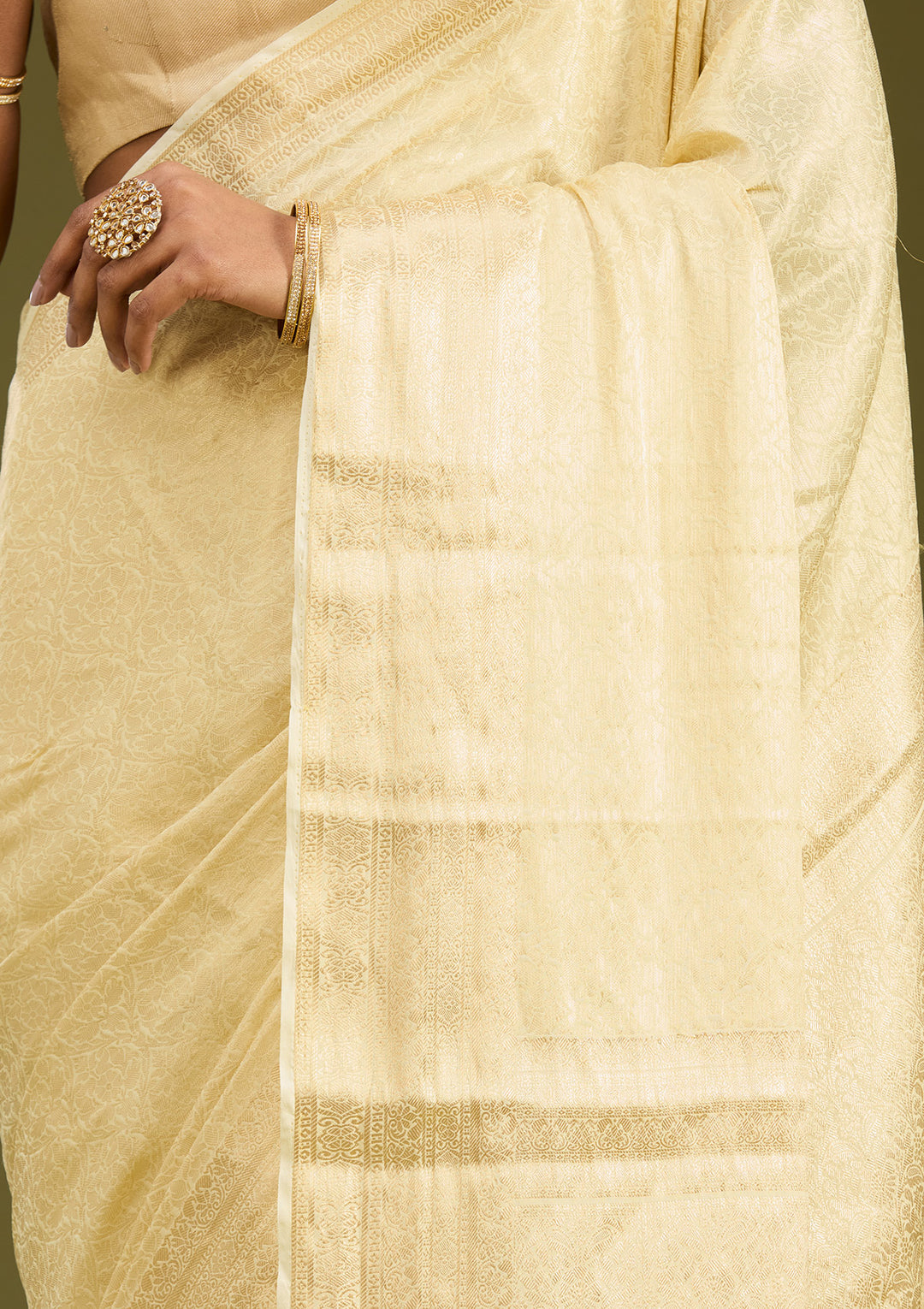 Cream Silk Jaal Zariwork Saree With Matching Blouse Piece