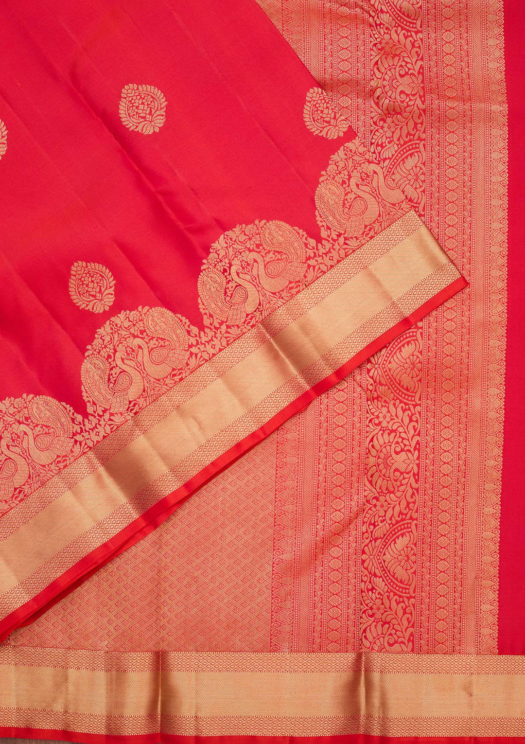 Pink Silk Buti Saree With Matching Blouse Piece