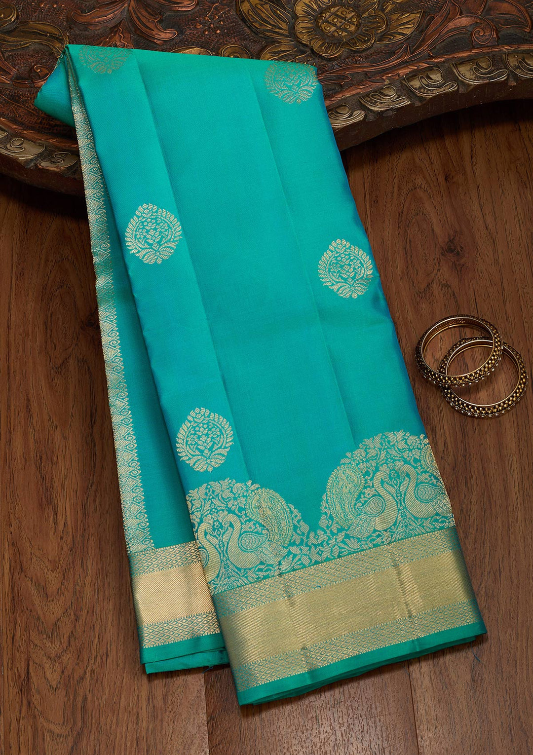 Sea Green Silk Buti Saree With Matching Blouse Piece