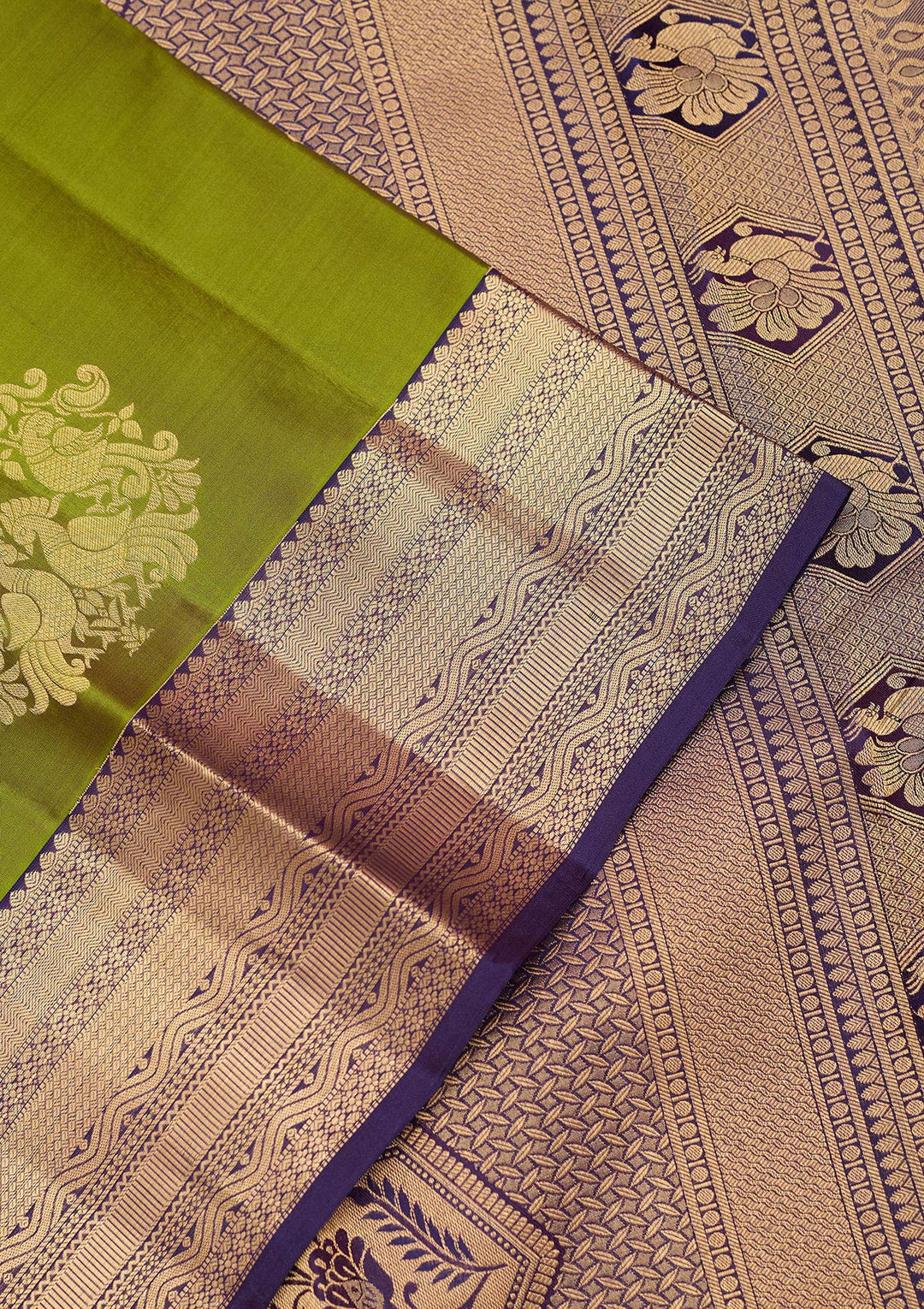 Mehendi Silk Buti Gold Zariwork Saree With Matching Blouse Piece