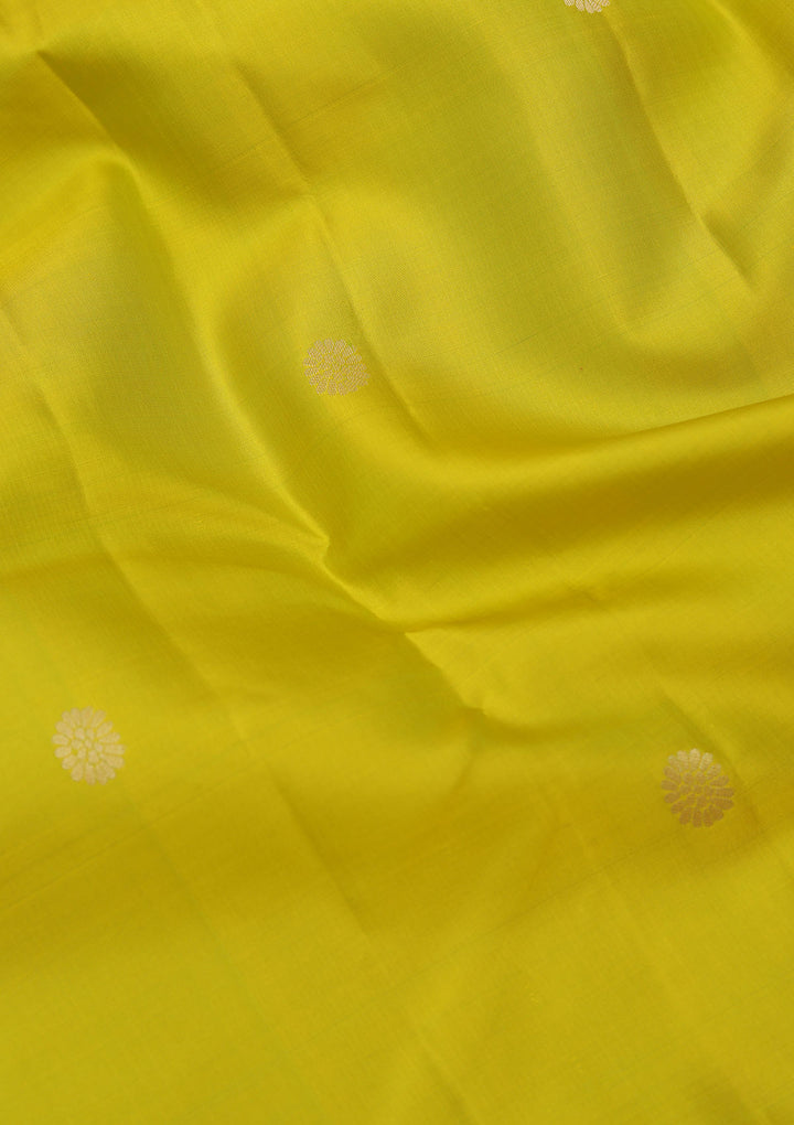 Mehendi Silk Buti Gold Zariwork Saree With Matching Blouse Piece